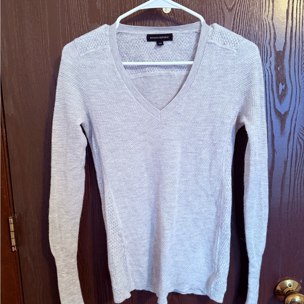 Banana Republic Light Gray lightweight V-Neck Ultra-fine Merino wool Sweater